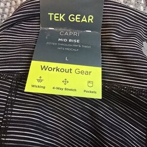 Tek Gear | Black and White Athletic Striped Capri Leggings
